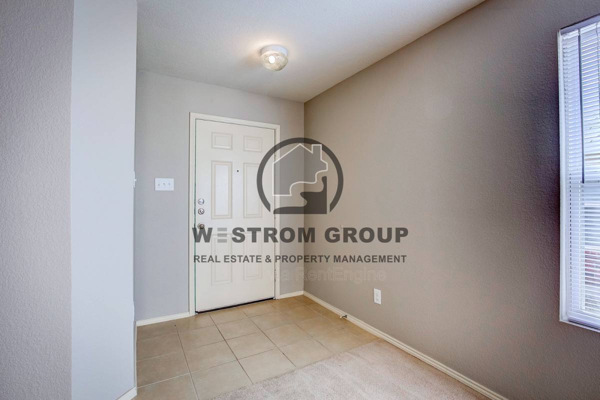 House for rent at 3104 Middleview Rd, Fort Worth, TX 76108