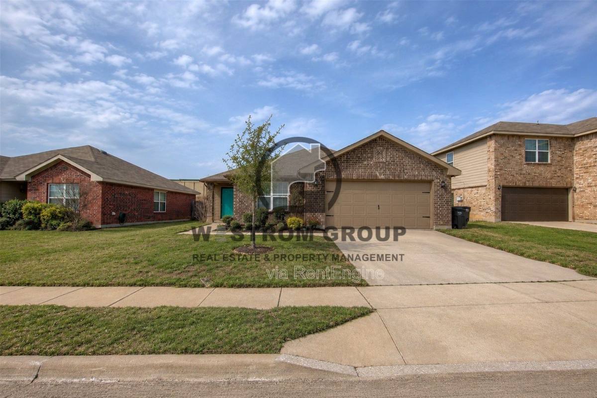 House for rent at 3104 Middleview Rd, Fort Worth, TX 76108