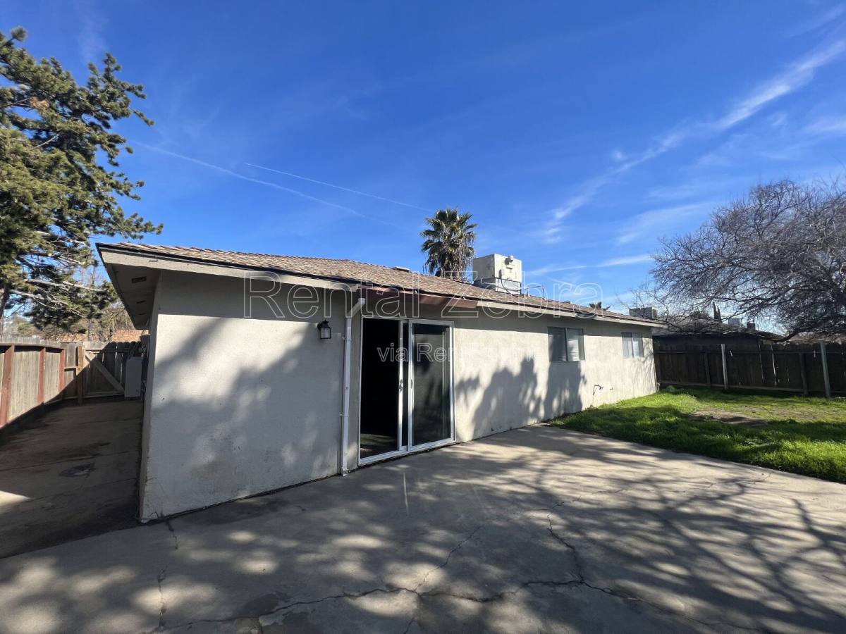 House for rent at 1836 Cheyenne Dr, Merced, CA 95348