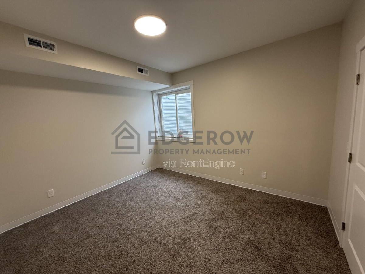 Apartment for rent at 1014 Lafayette Ave SE #1, Grand Rapids, MI 49507