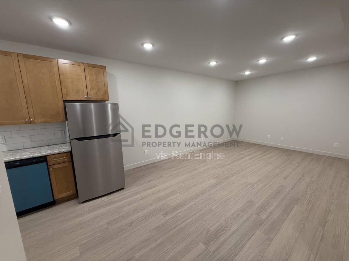 Apartment for rent at 1014 Lafayette Ave SE #1, Grand Rapids, MI 49507