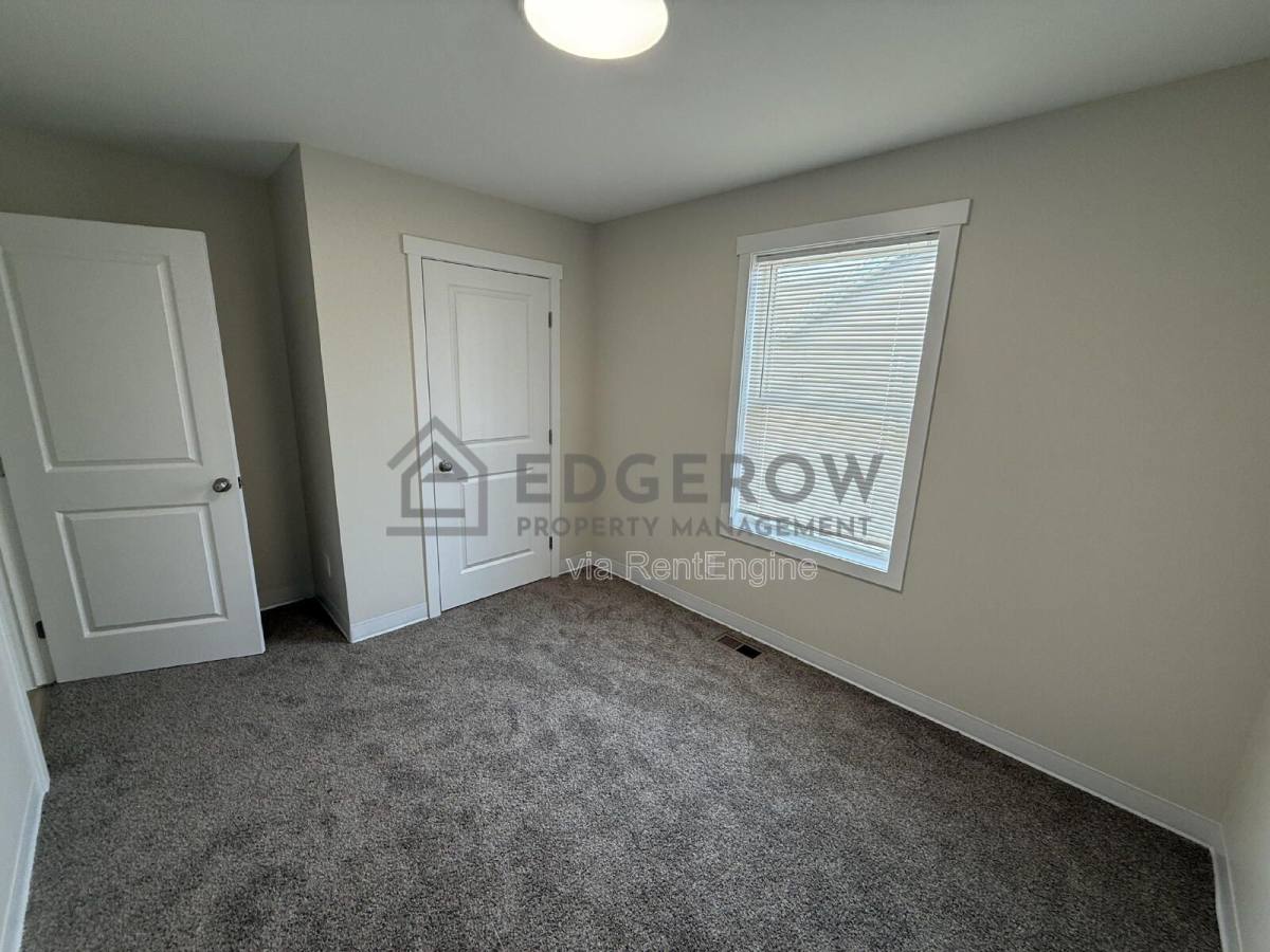 Apartment for rent at 1014 Lafayette Ave SE #2, Grand Rapids, MI 49507