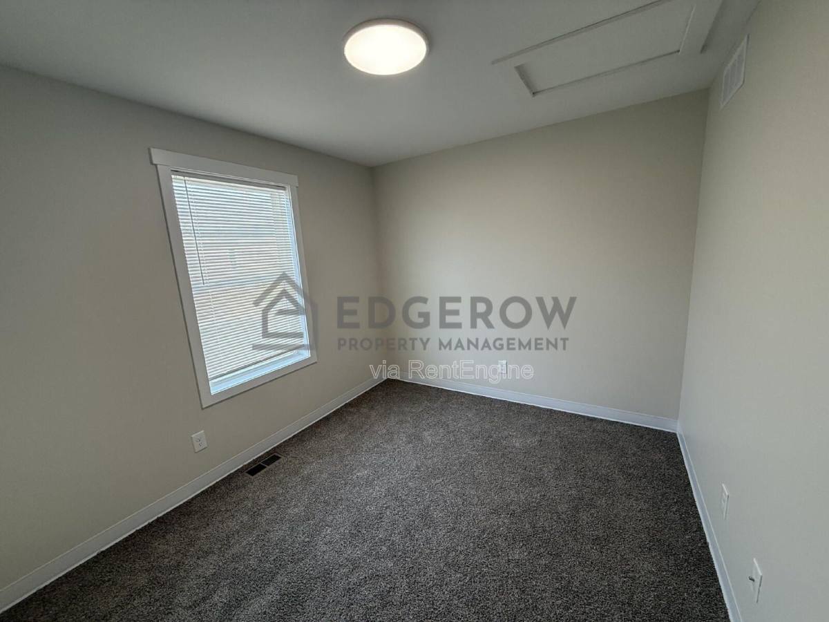 Apartment for rent at 1014 Lafayette Ave SE #2, Grand Rapids, MI 49507