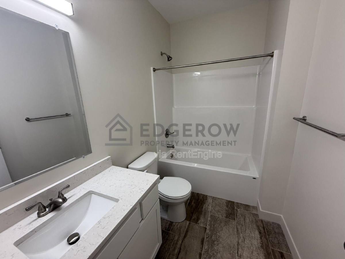 Apartment for rent at 1014 Lafayette Ave SE #2, Grand Rapids, MI 49507