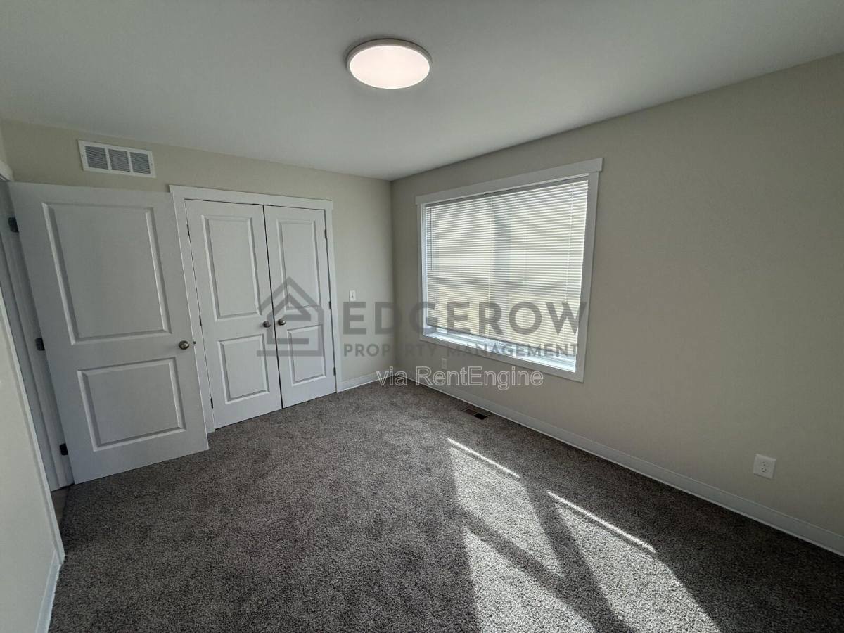 Apartment for rent at 1014 Lafayette Ave SE #2, Grand Rapids, MI 49507