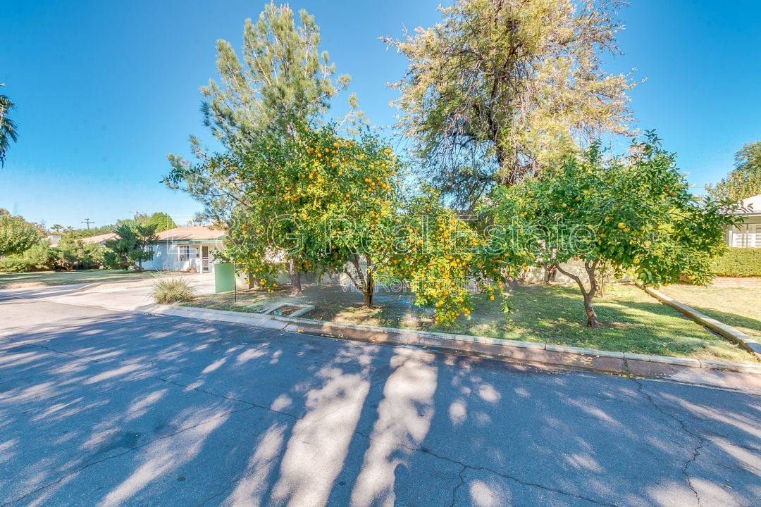 House for rent at 526 E Flynn Lane, Phoenix, AZ 85012