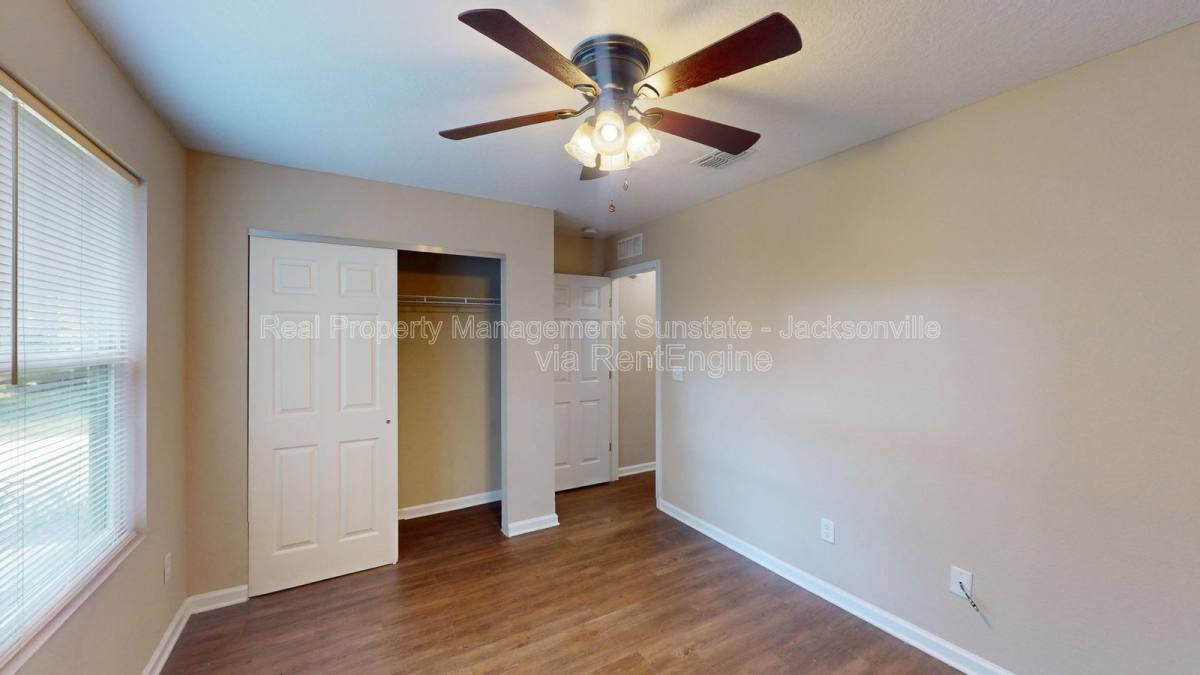 House for rent at 711 Cahoon Rd N, Jacksonville, FL 32220