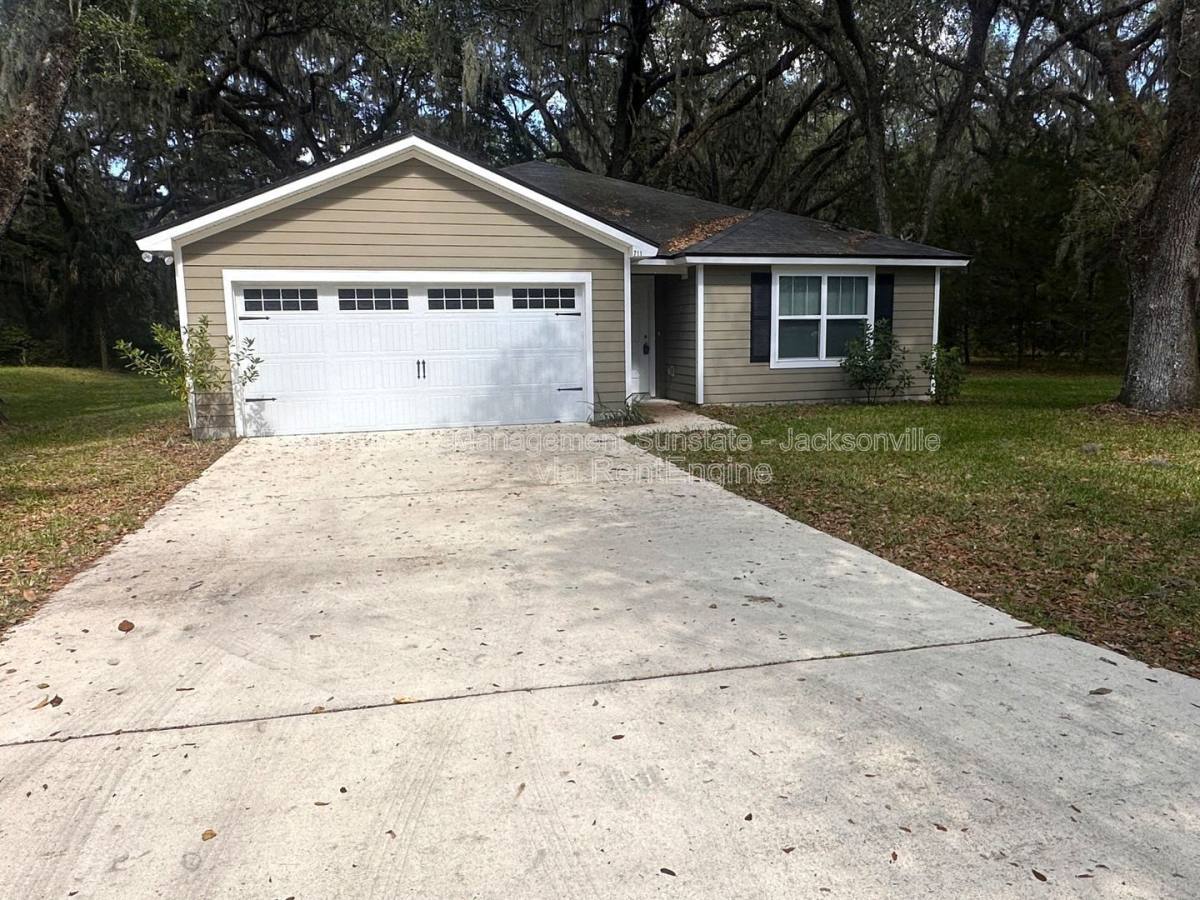 House for rent at 711 Cahoon Rd N, Jacksonville, FL 32220