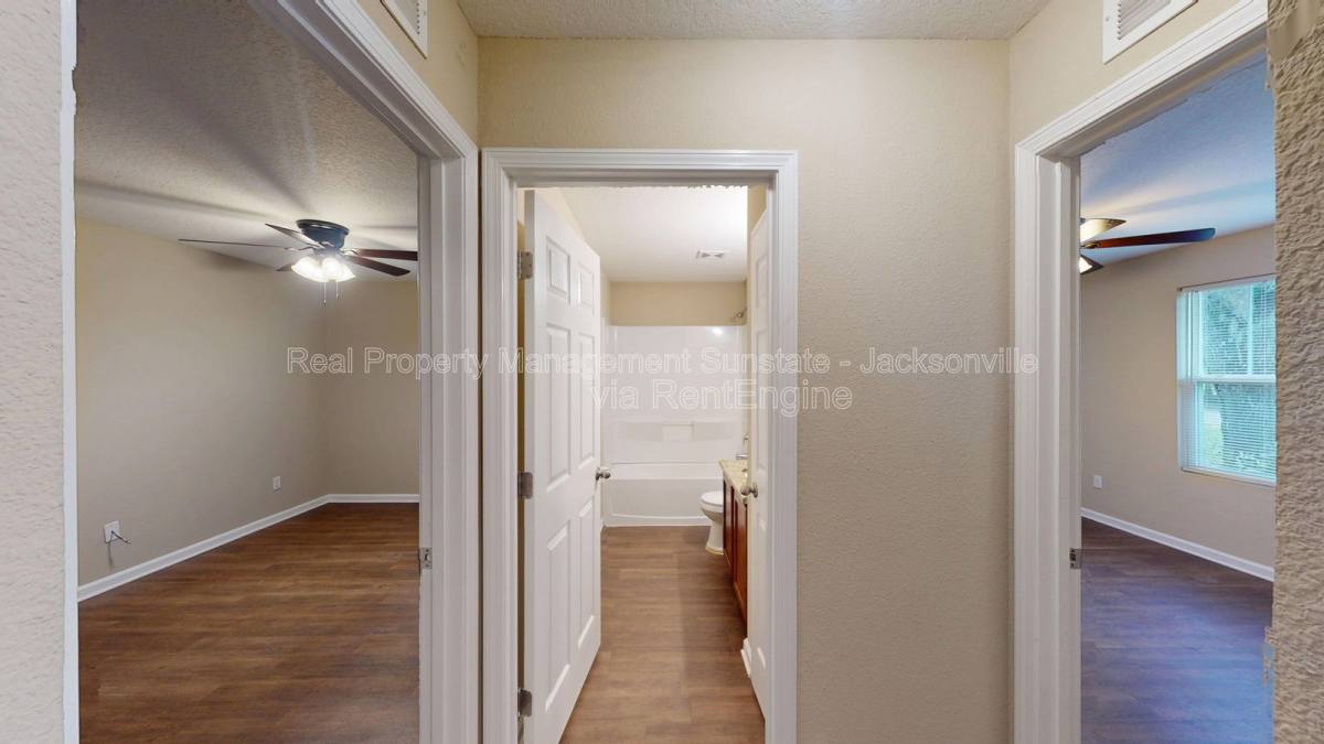 House for rent at 711 Cahoon Rd N, Jacksonville, FL 32220