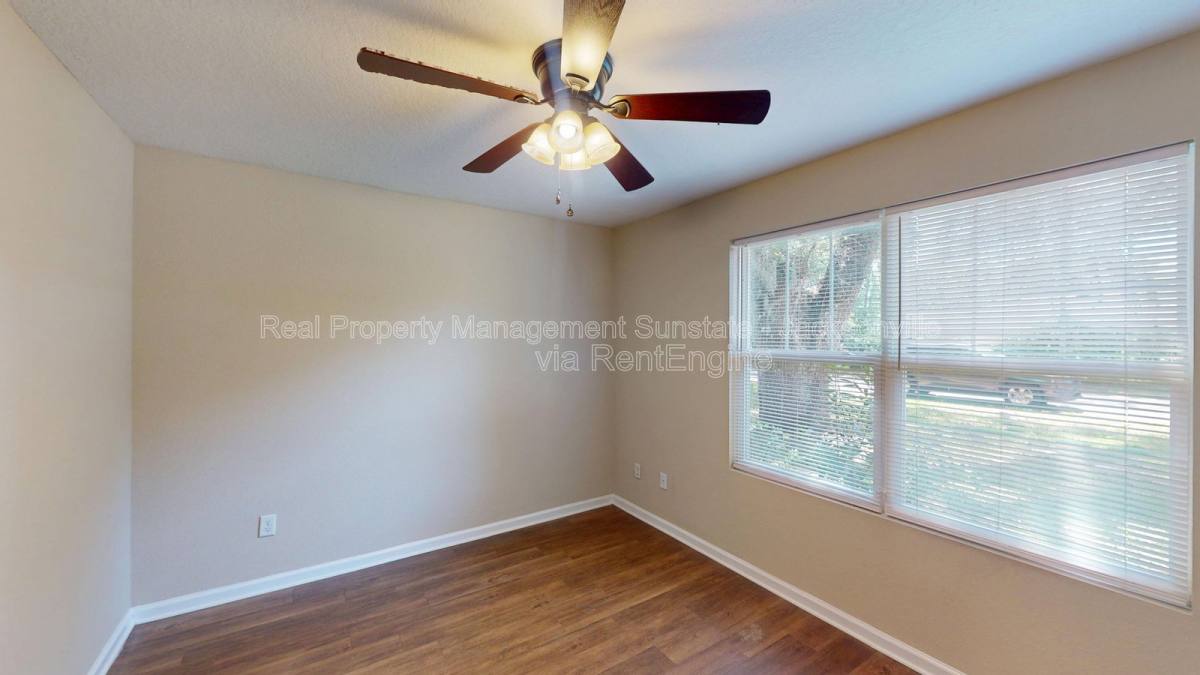 House for rent at 711 Cahoon Rd N, Jacksonville, FL 32220