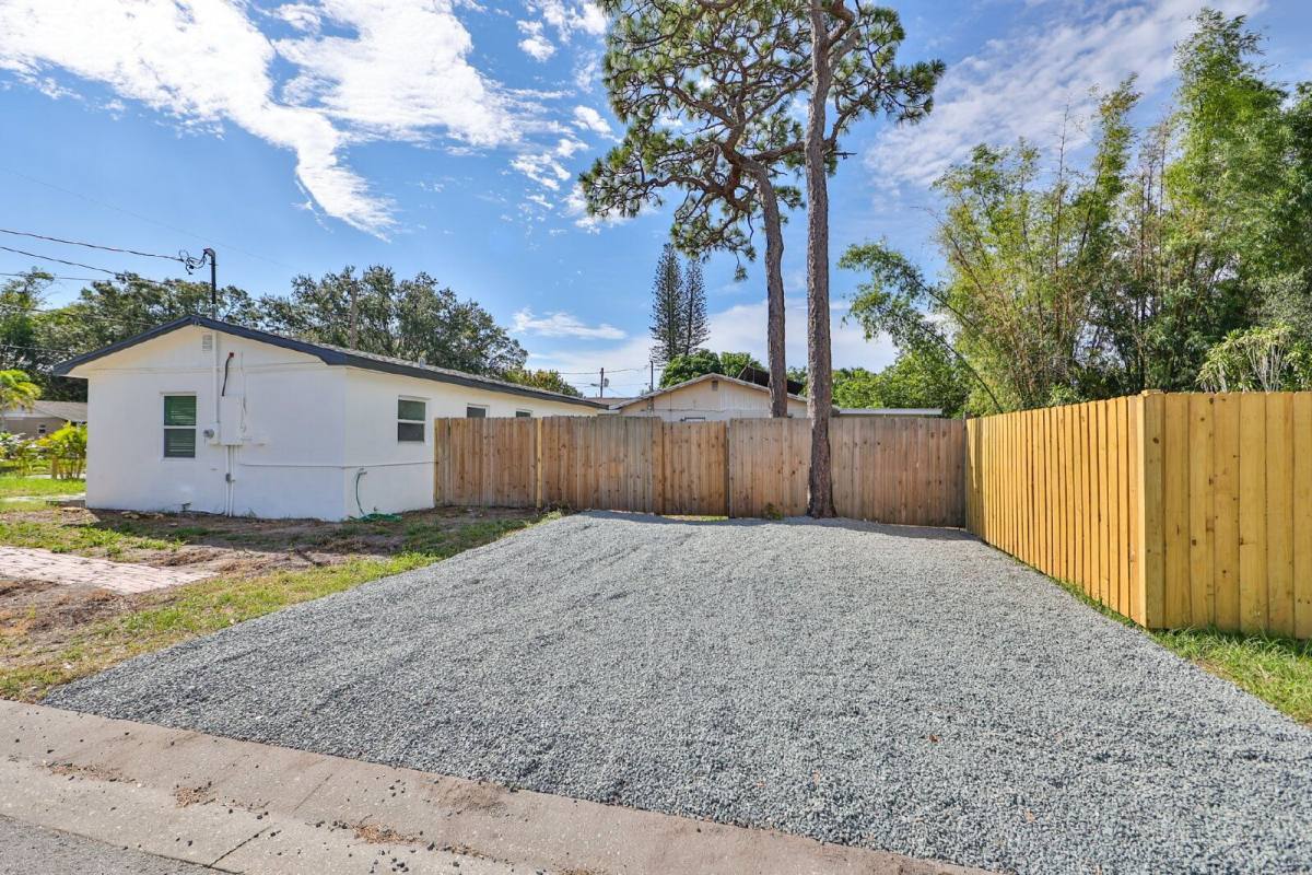 House for rent at 5540 59th St N, Saint Petersburg, FL 33709