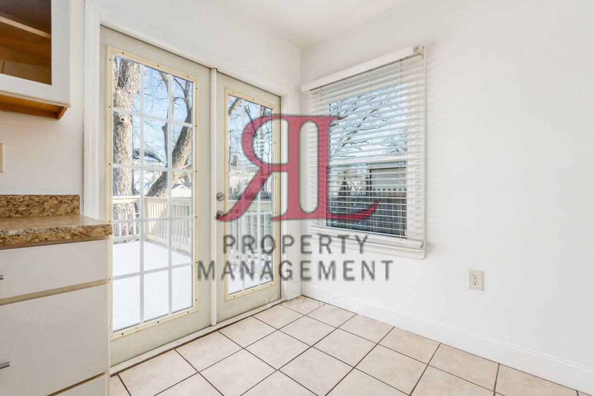 Apartment for rent at 3400 Eisenhower Rd, Columbus, OH 43224