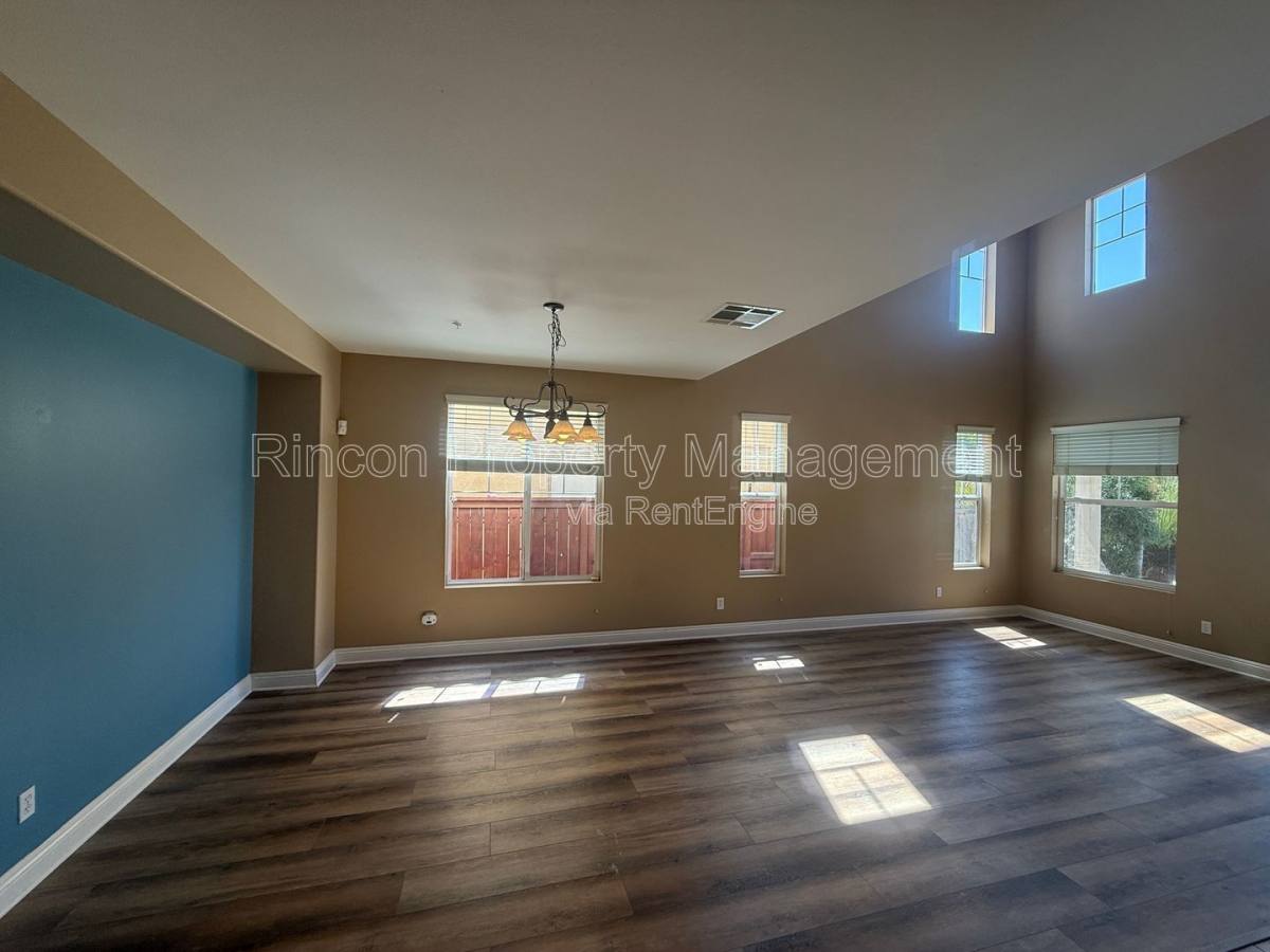 House for rent at 2029 Milagro Place, Oxnard, CA 93030