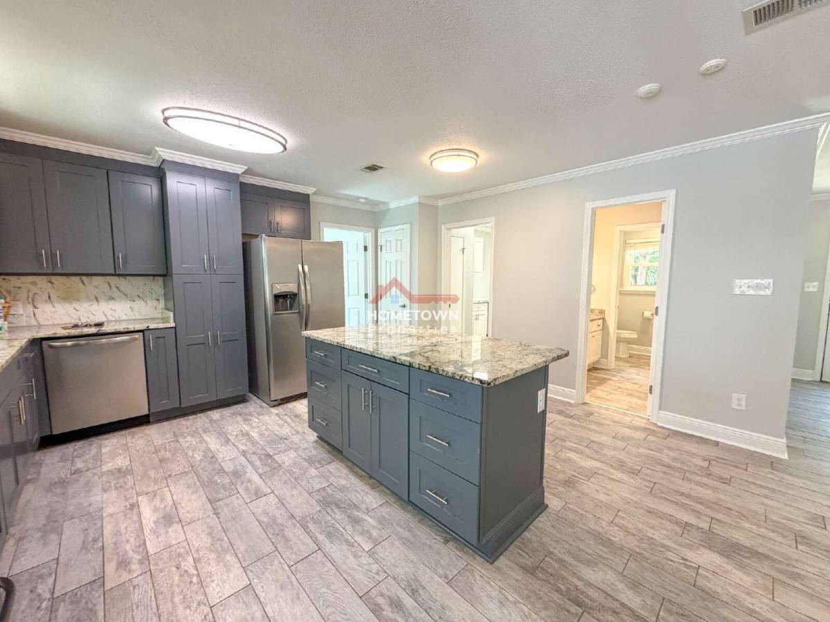 House for rent at 220 Cordoba St, Gulf Breeze, FL 32561