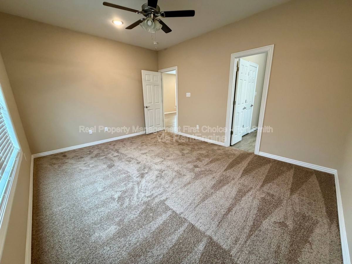 Townhouse for rent at 9817 Mylea Circle, Fort Smith, AR 72916