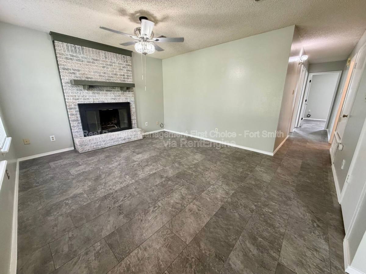 House for rent at 1512 14th Circle, Barling, AR 72923