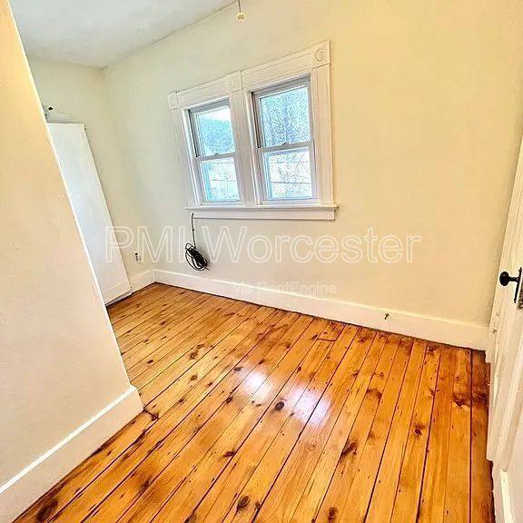 House for rent at 28 Wayne St, Worcester, MA 01603