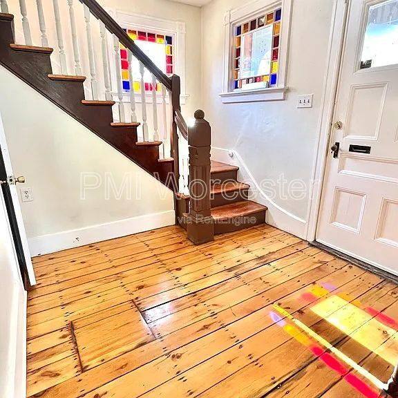 House for rent at 28 Wayne St, Worcester, MA 01603