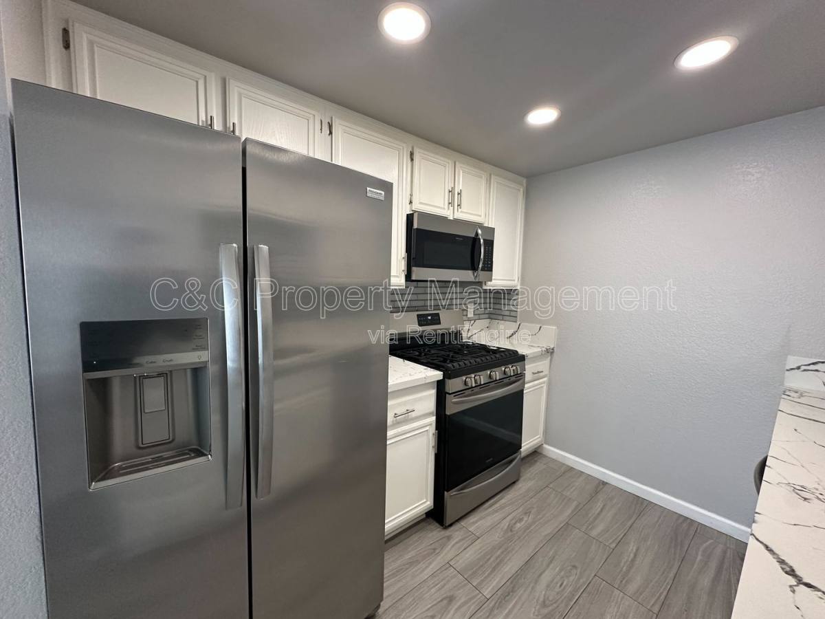 Condo for rent at 1380 W 48th St #116, San Bernardino, CA 92407