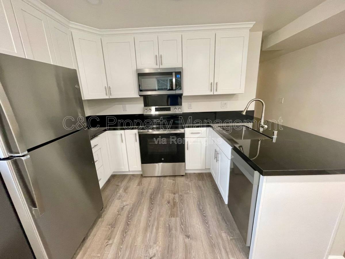Apartment for rent at 599 Irving Ave #4, Monterey, CA 93940
