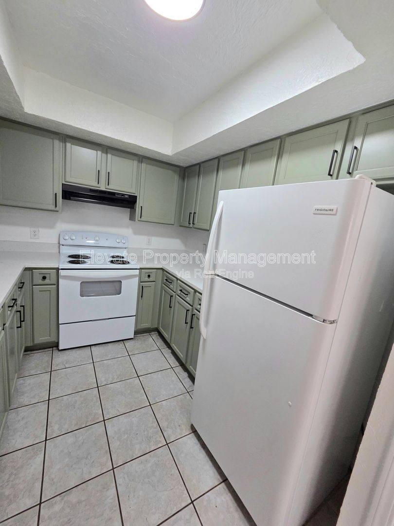 Apartment for rent at 530 Westwood Court, Oklahoma City, OK 73127