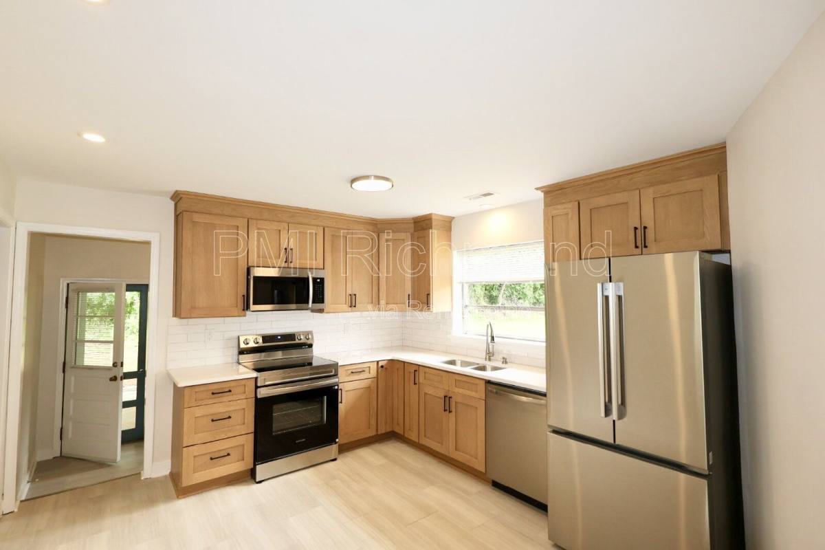 House for rent at 5913 Osoge Rd, Richmond, VA 23225