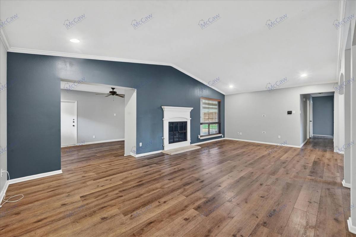 House for rent at 3827 Clubway Lane, Dallas, TX 75244