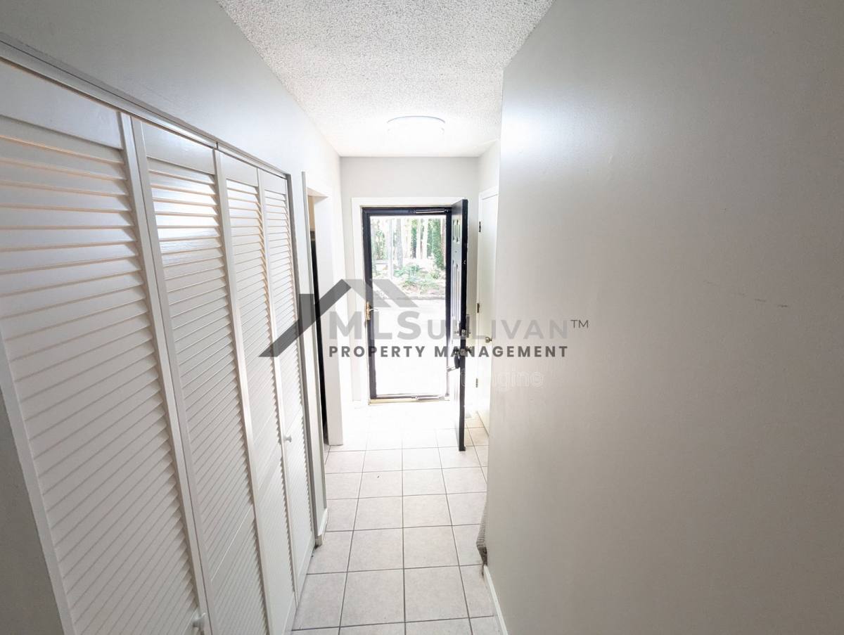 Apartment for rent at 4 Willow Bridge Dr #1, Durham, NC 27707