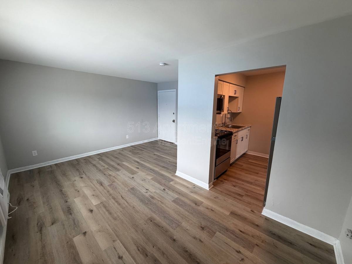 Apartment for rent at 5146 Carthage Ave #9, Cincinnati, OH 45212