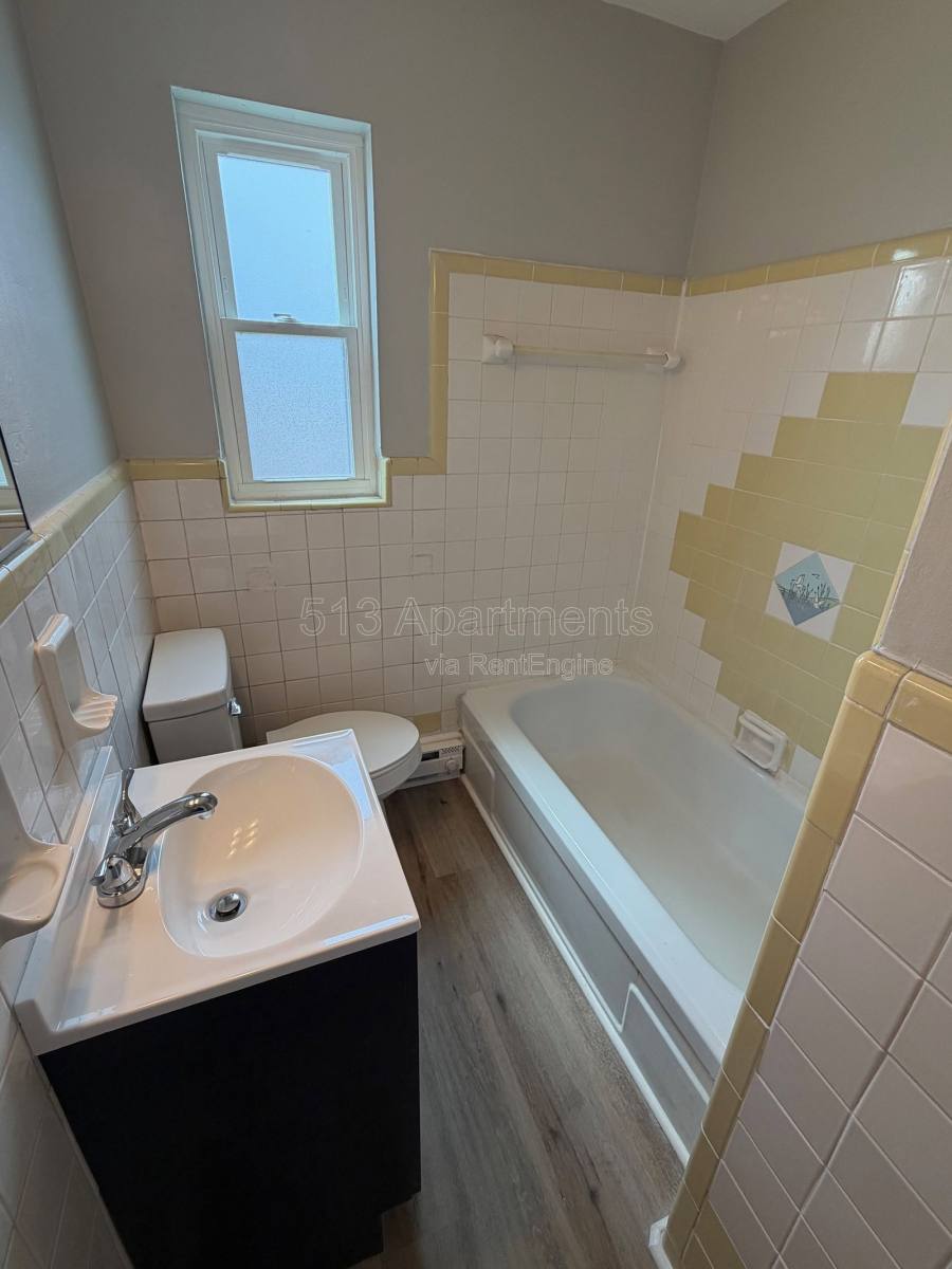 Apartment for rent at 5146 Carthage Ave #9, Cincinnati, OH 45212