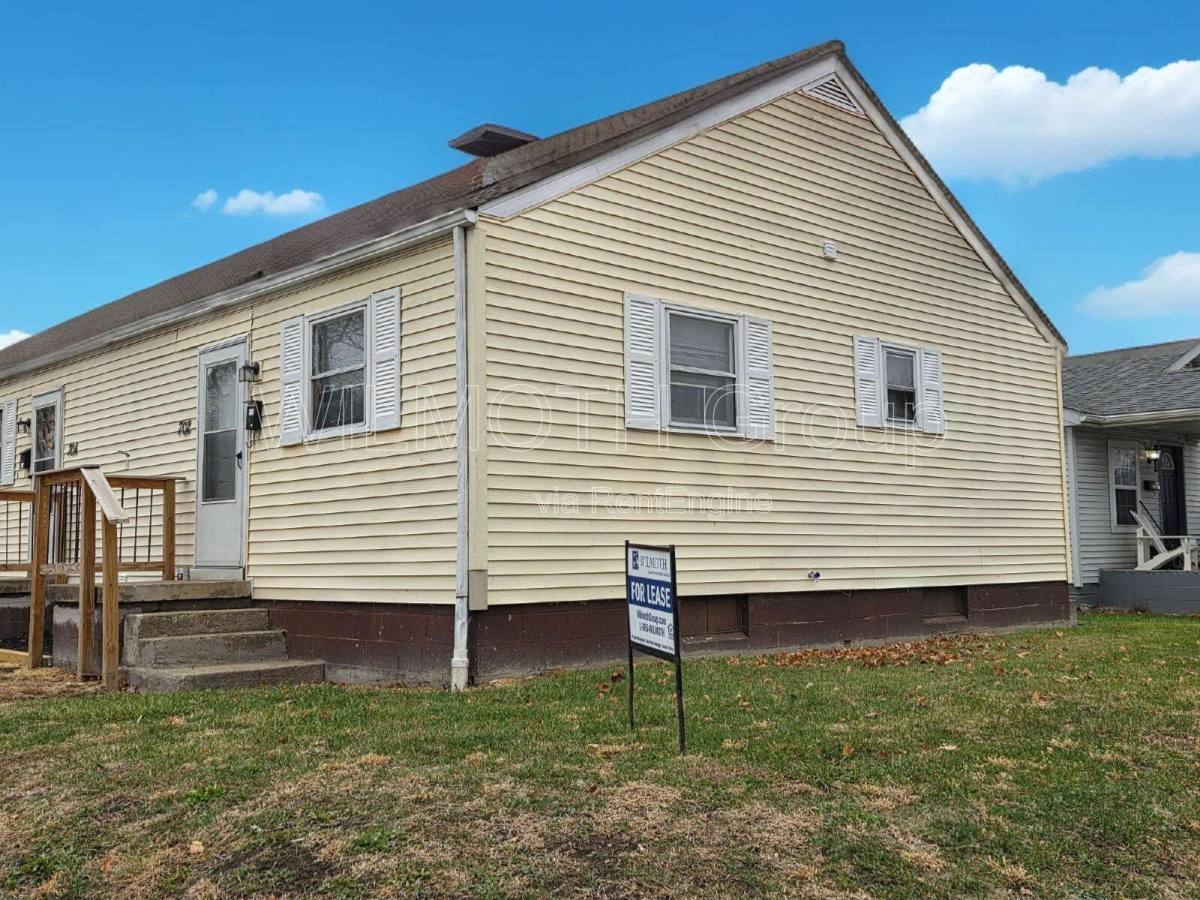 House for rent at 702 W 23rd St, Anderson, IN 46016