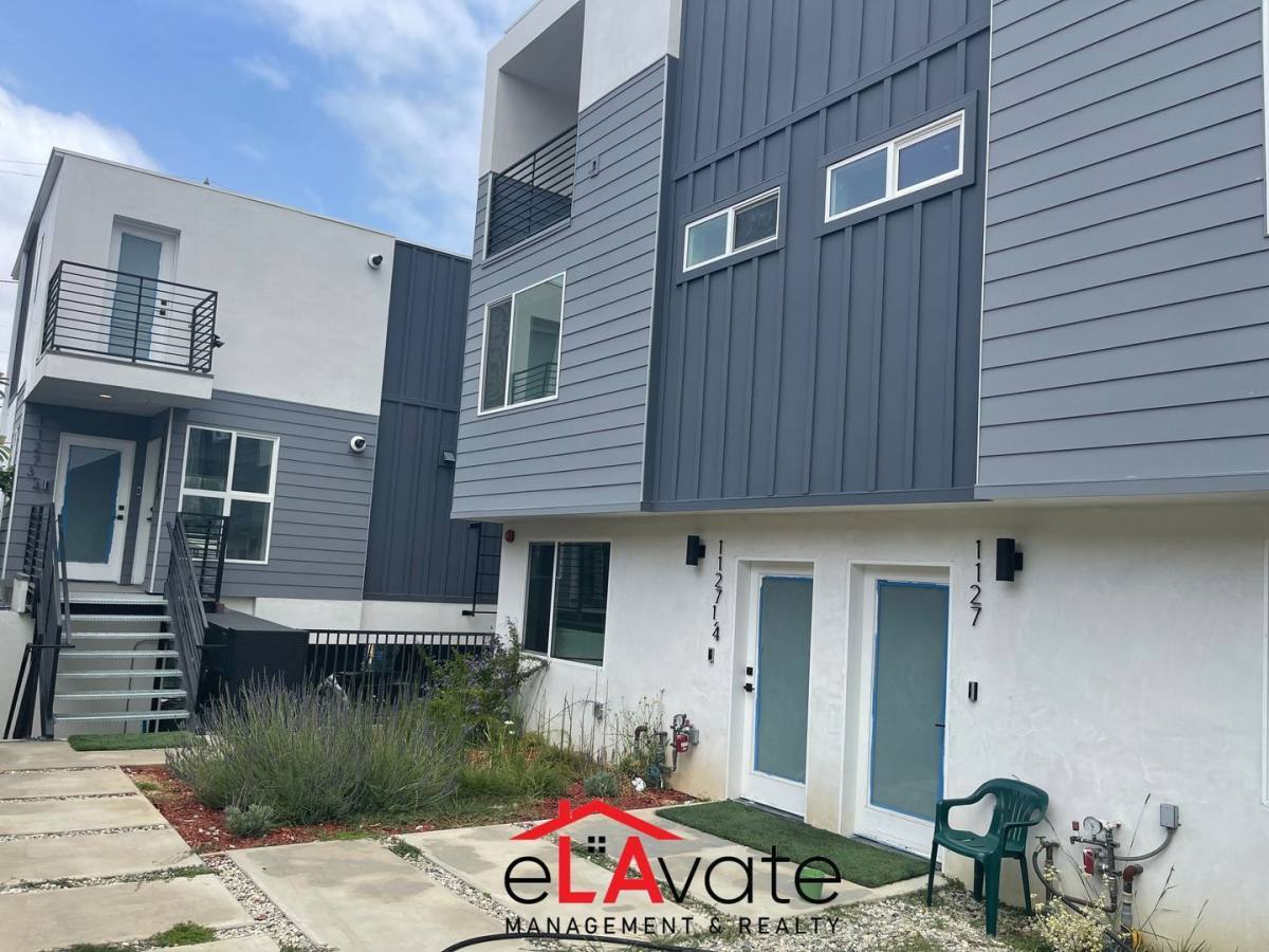 Apartment for rent at 1127 N Virgil Ave, Los Angeles, CA 90029