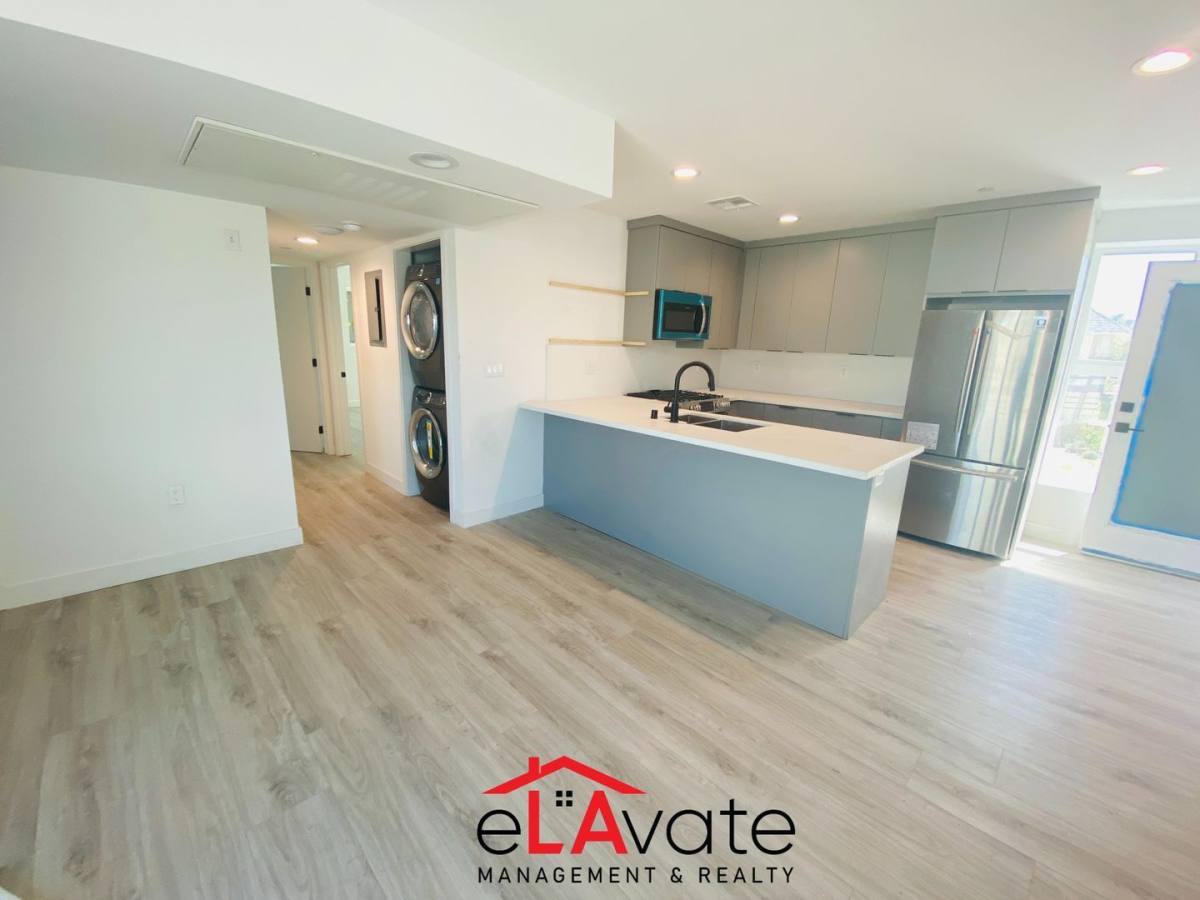 Apartment for rent at 1127 N Virgil Ave, Los Angeles, CA 90029