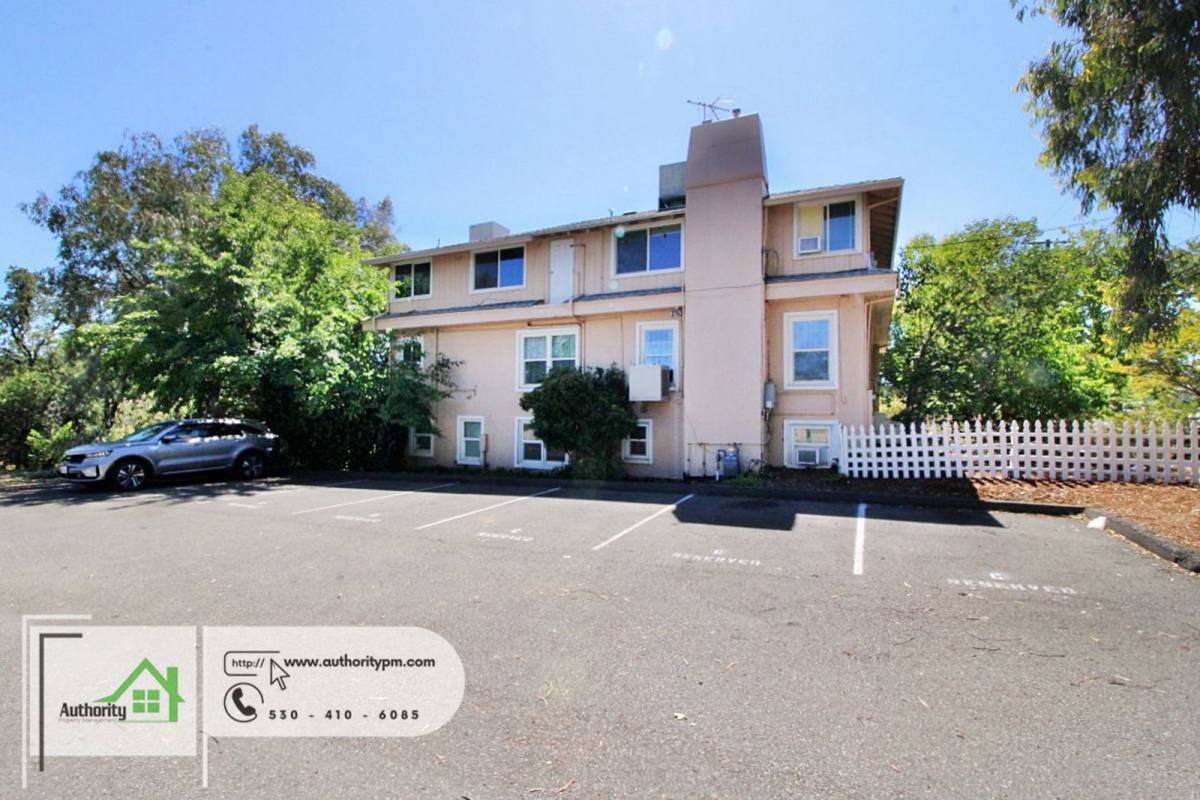 Apartment for rent at 2391 Placer St #C, Redding, CA 96001