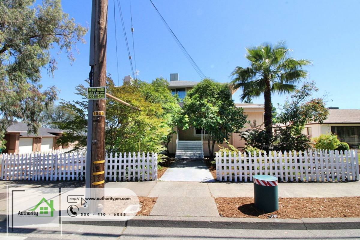 Apartment for rent at 2391 Placer St #C, Redding, CA 96001