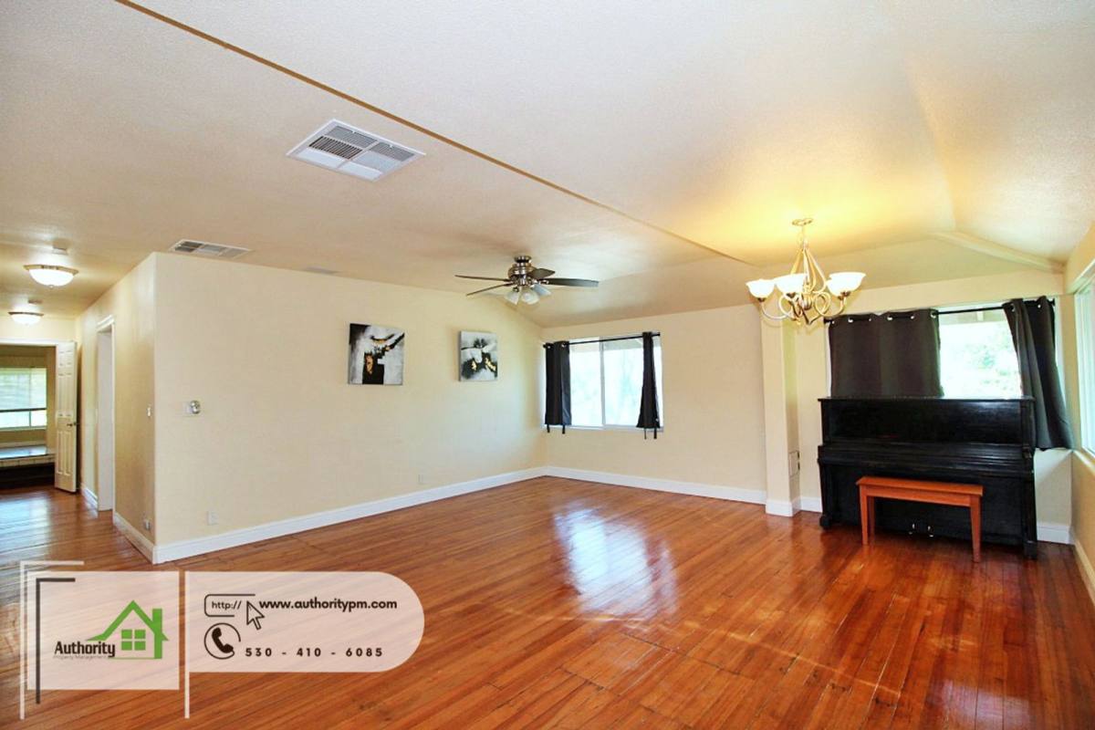 Apartment for rent at 2391 Placer St #C, Redding, CA 96001