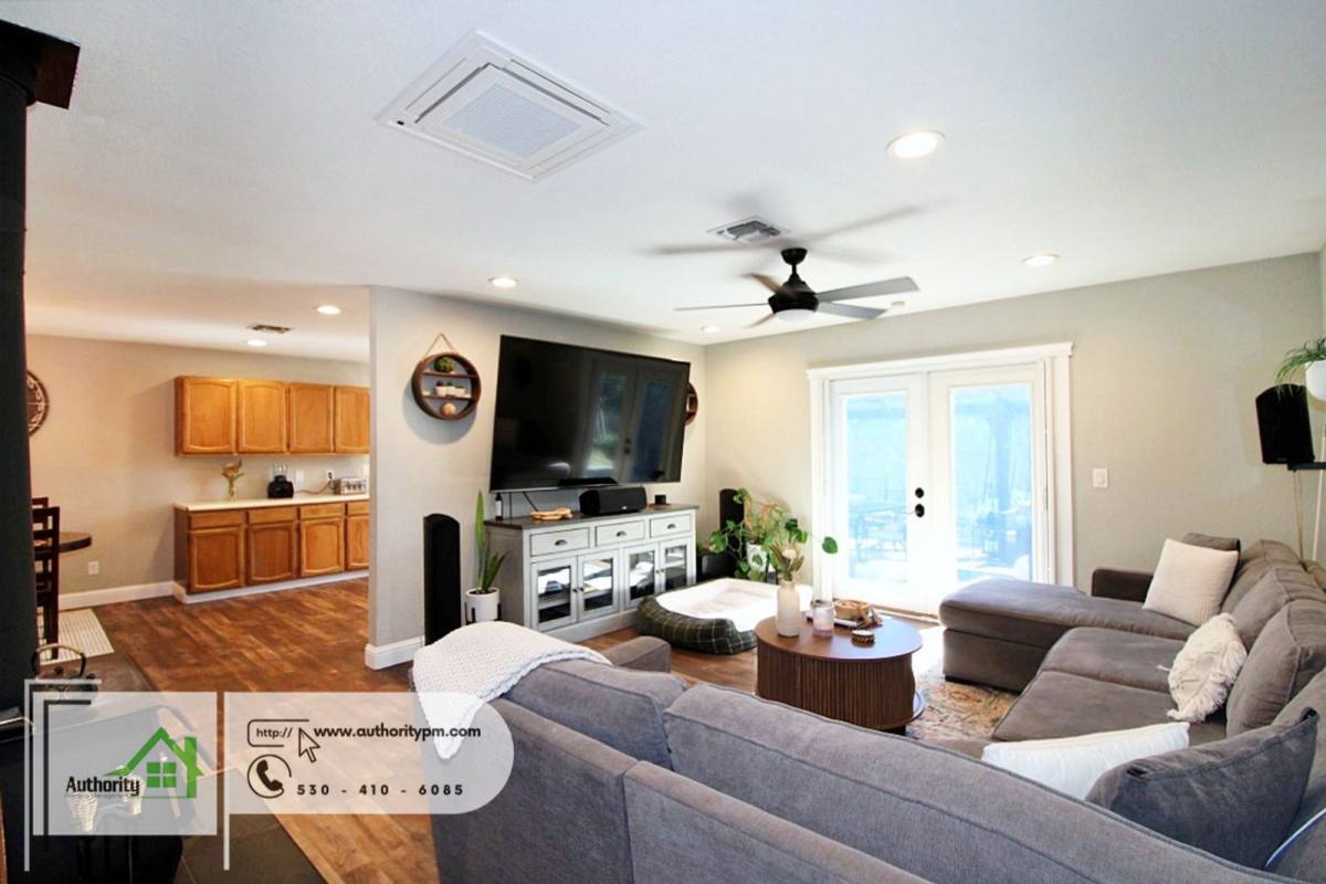 House for rent at 1437 Mariposa Court, Redding, CA 96003