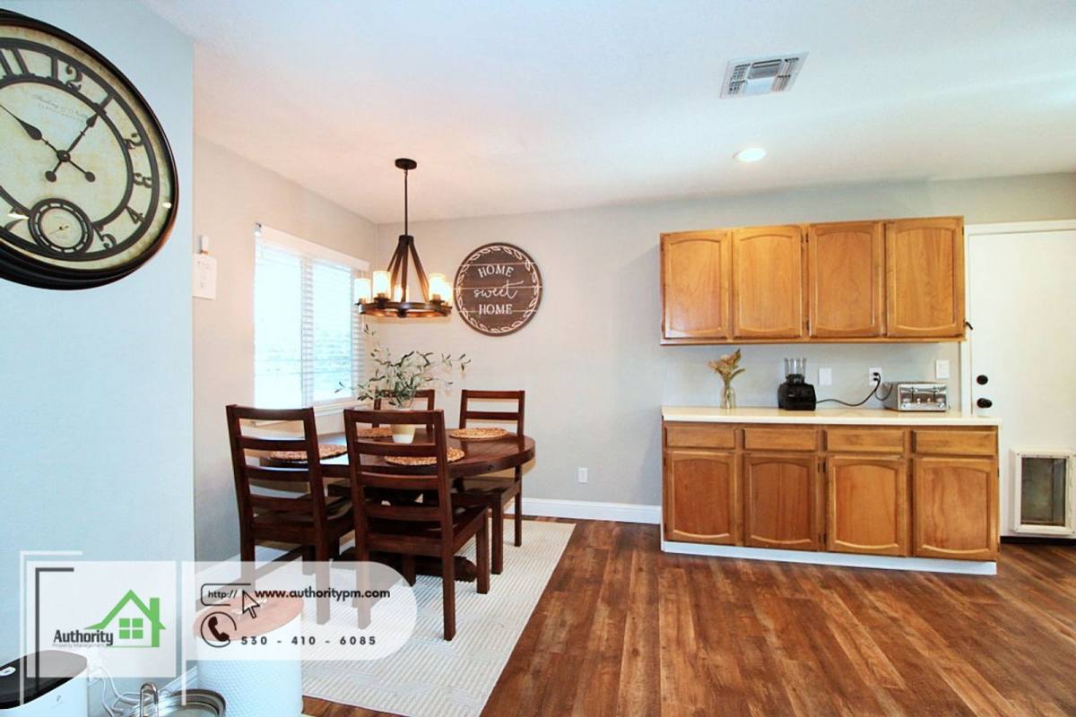 House for rent at 1437 Mariposa Court, Redding, CA 96003