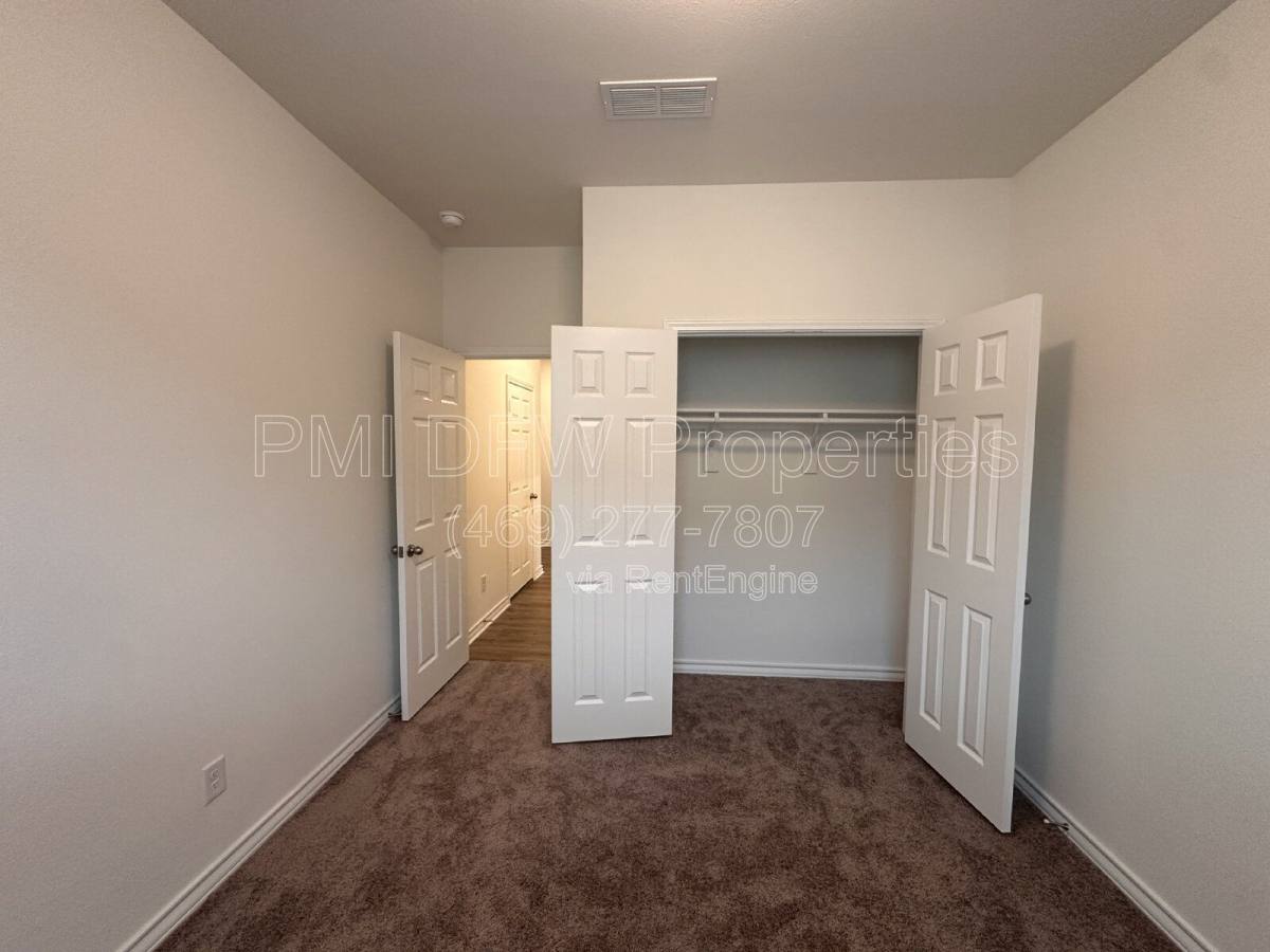 House for rent at 649 Saxony Dr, Princeton, TX 75407