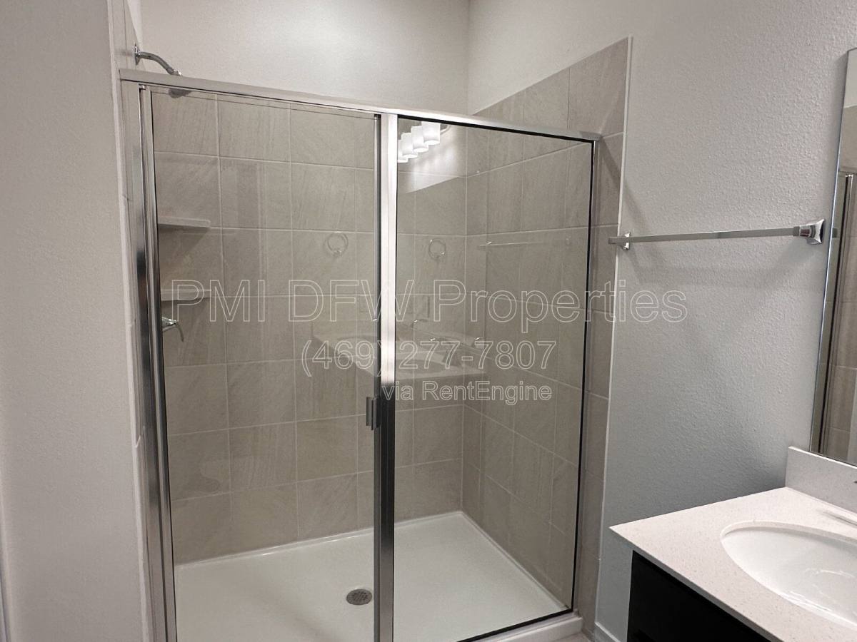 House for rent at 649 Saxony Dr, Princeton, TX 75407