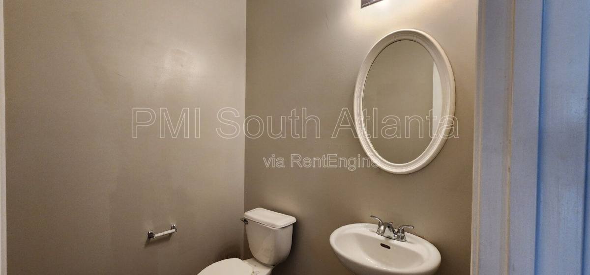 Townhouse for rent at 1749 Carrington Dr, Griffin, GA 30223