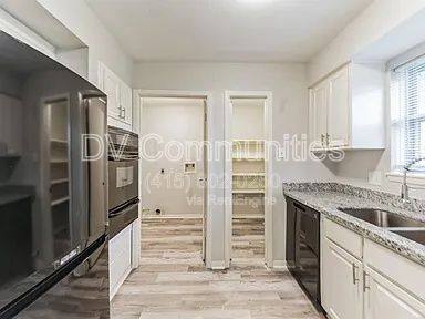 House for rent at 700 Meadowglen Dr, Baytown, TX 77521