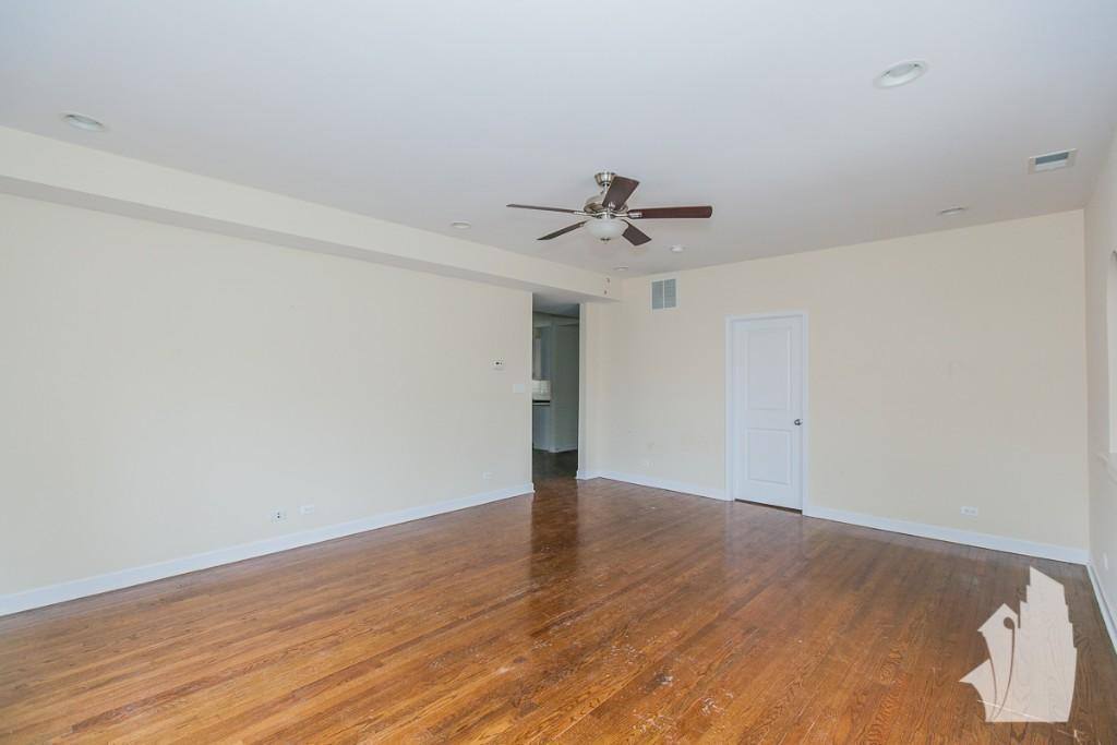 Apartment for rent at 1819 W Leland Ave #2, Chicago, IL 60640