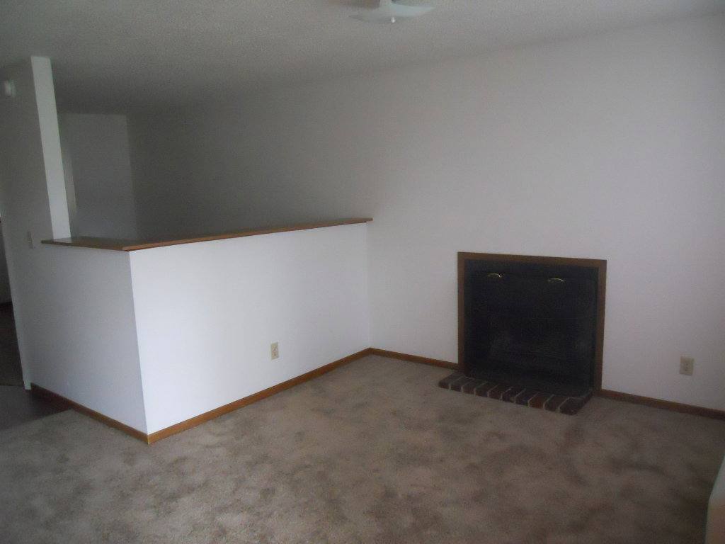 Apartment for rent at 1507 W 5th St, Lawrence, KS 66044