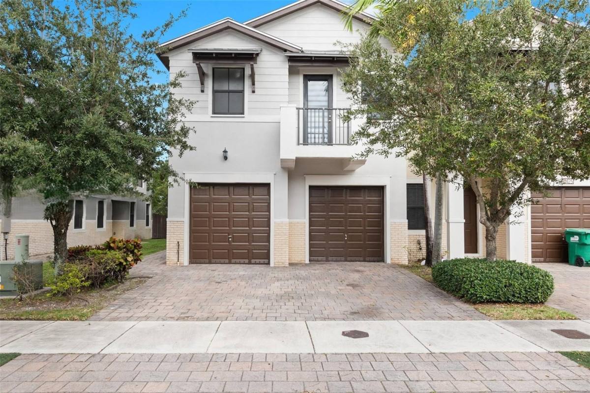 Townhouse for rent at 10429 NW 61st St, Miami, FL 33178