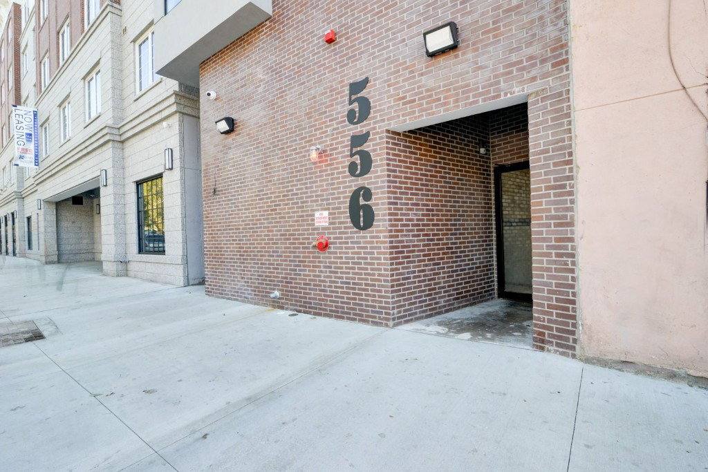 Apartment for rent at 556 Market St #4C, Newark, NJ 07105