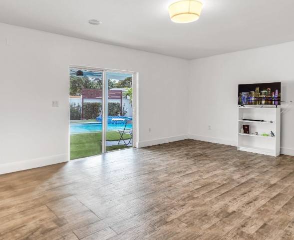 House for rent at 1040 N Royal Poinciana Blvd, Miami, FL 33166