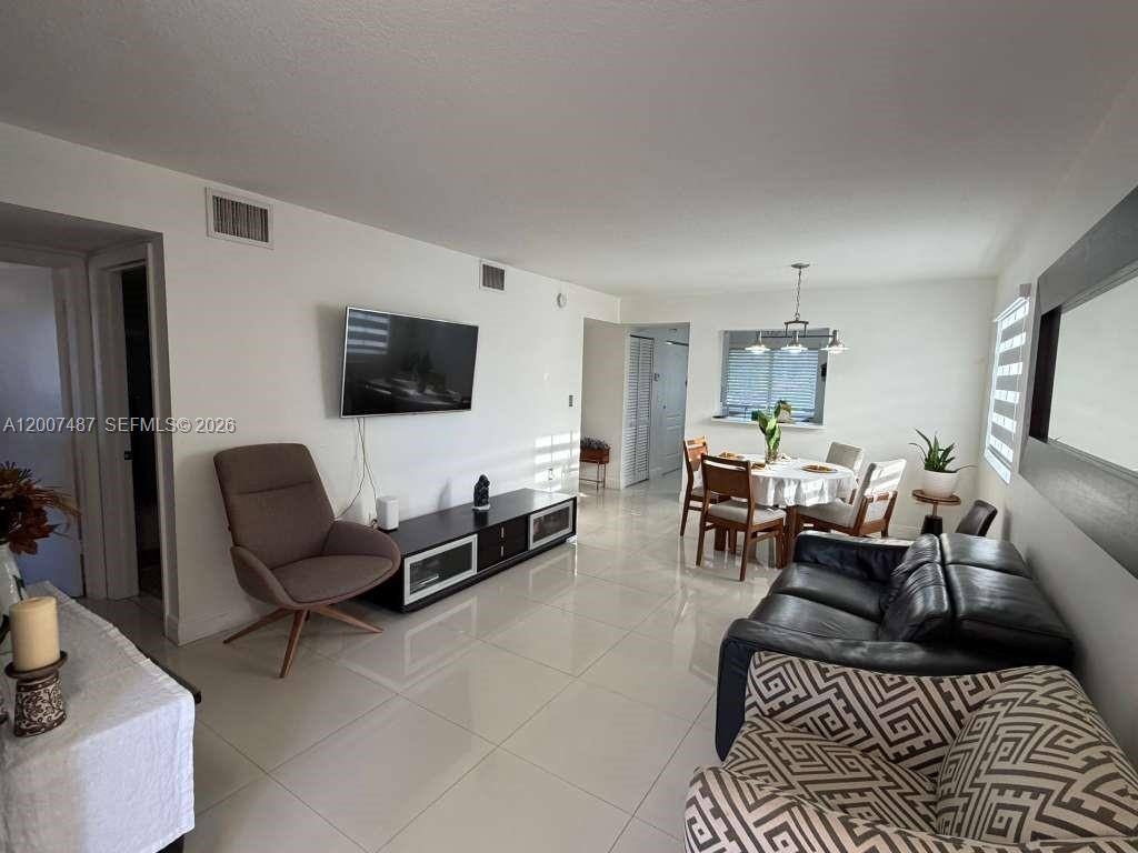 Apartment for rent at 7265 NW 173rd Dr #712-7, Hialeah, FL 33015
