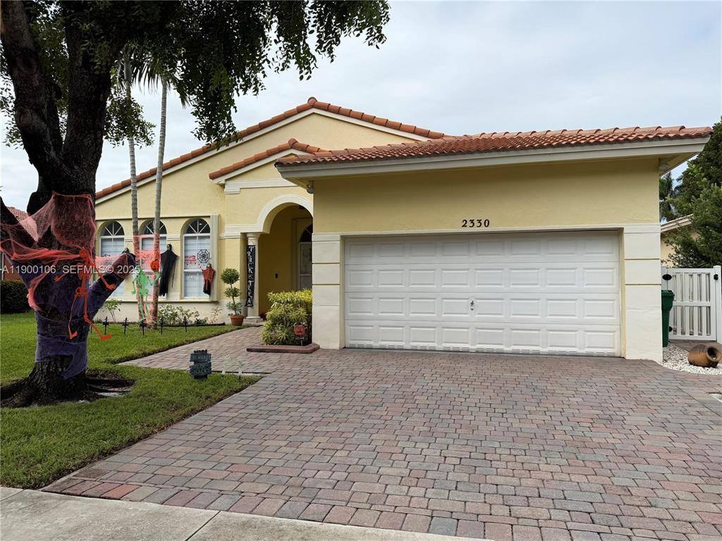 House for rent at 2330 SW 132nd Way, Hollywood, FL 33027