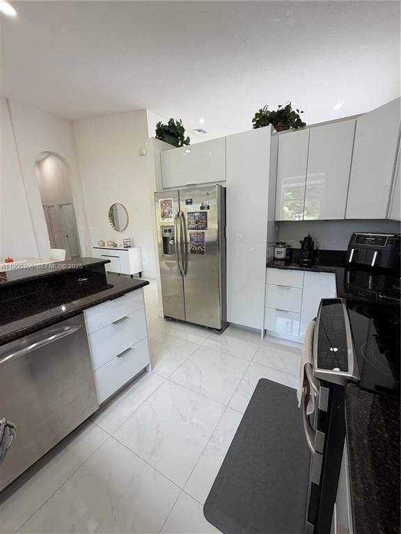 House for rent at 2330 SW 132nd Way, Hollywood, FL 33027